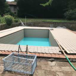 Installez facilement une piscine hors sol pour des heures de plaisir en famille Mayenne